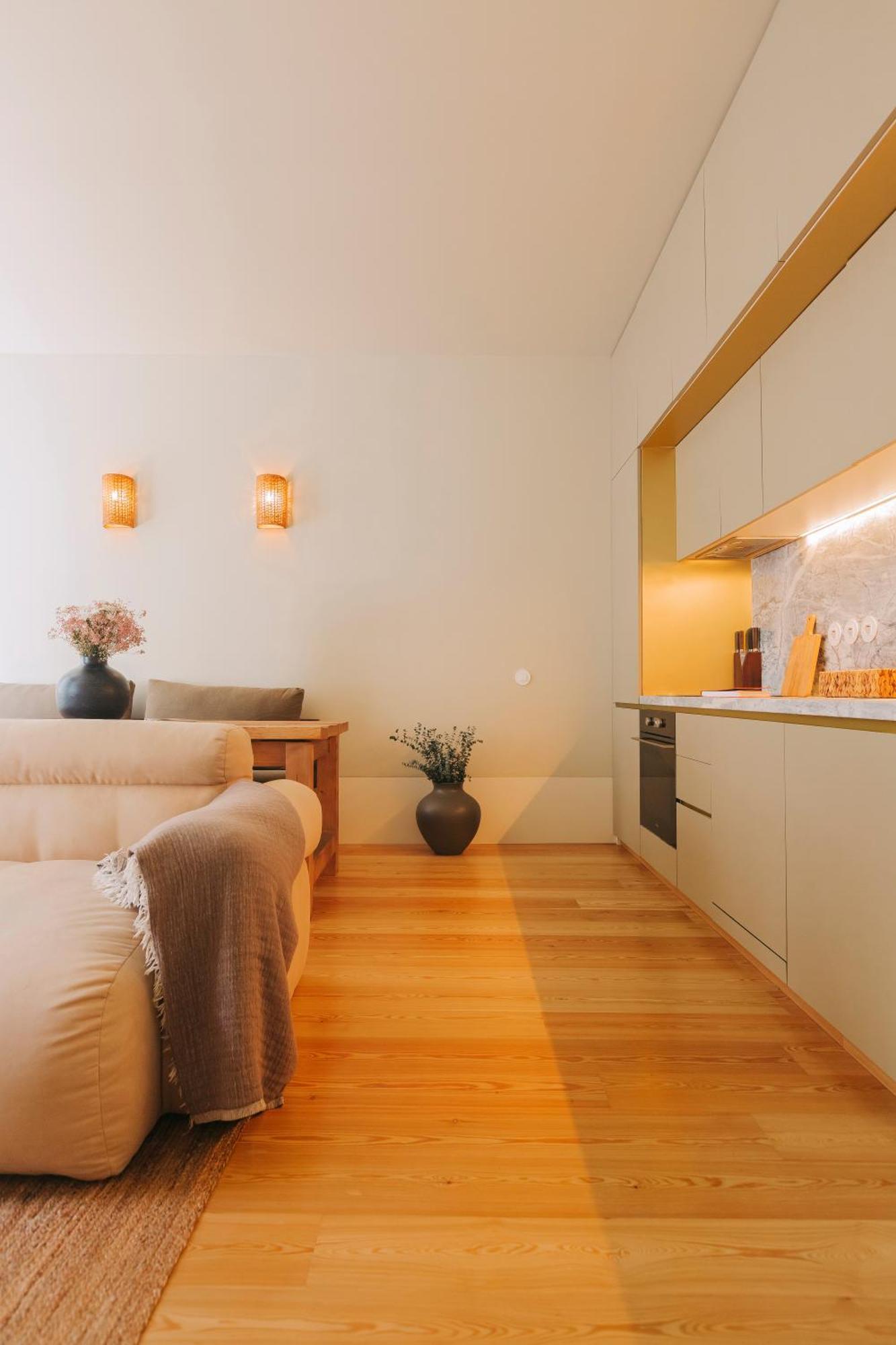 Village Aparthotel By Boa Porto Phòng bức ảnh A kitchen in a flat at the new development