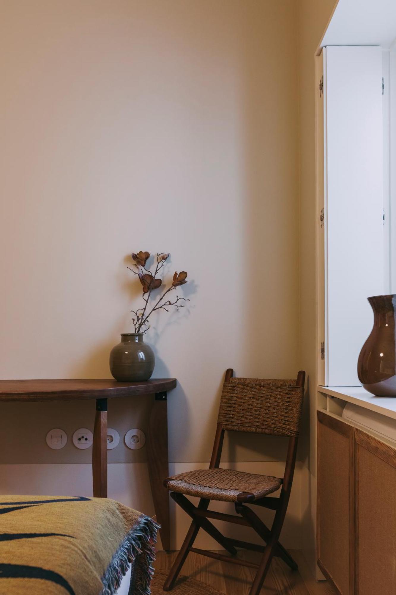 Village Aparthotel By Boa Porto Phòng bức ảnh A wall painted with a light shade of beige