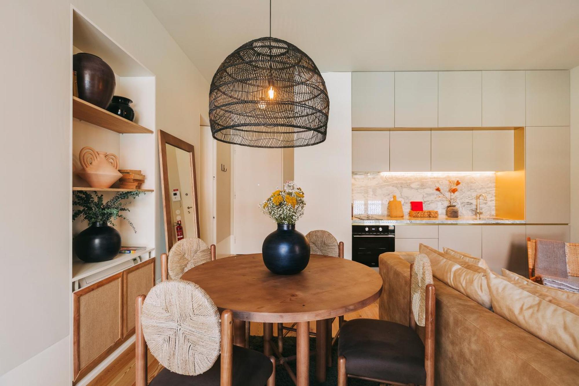 Village Aparthotel By Boa Porto Phòng bức ảnh A kitchen in a typical apartment at The Standard East Village